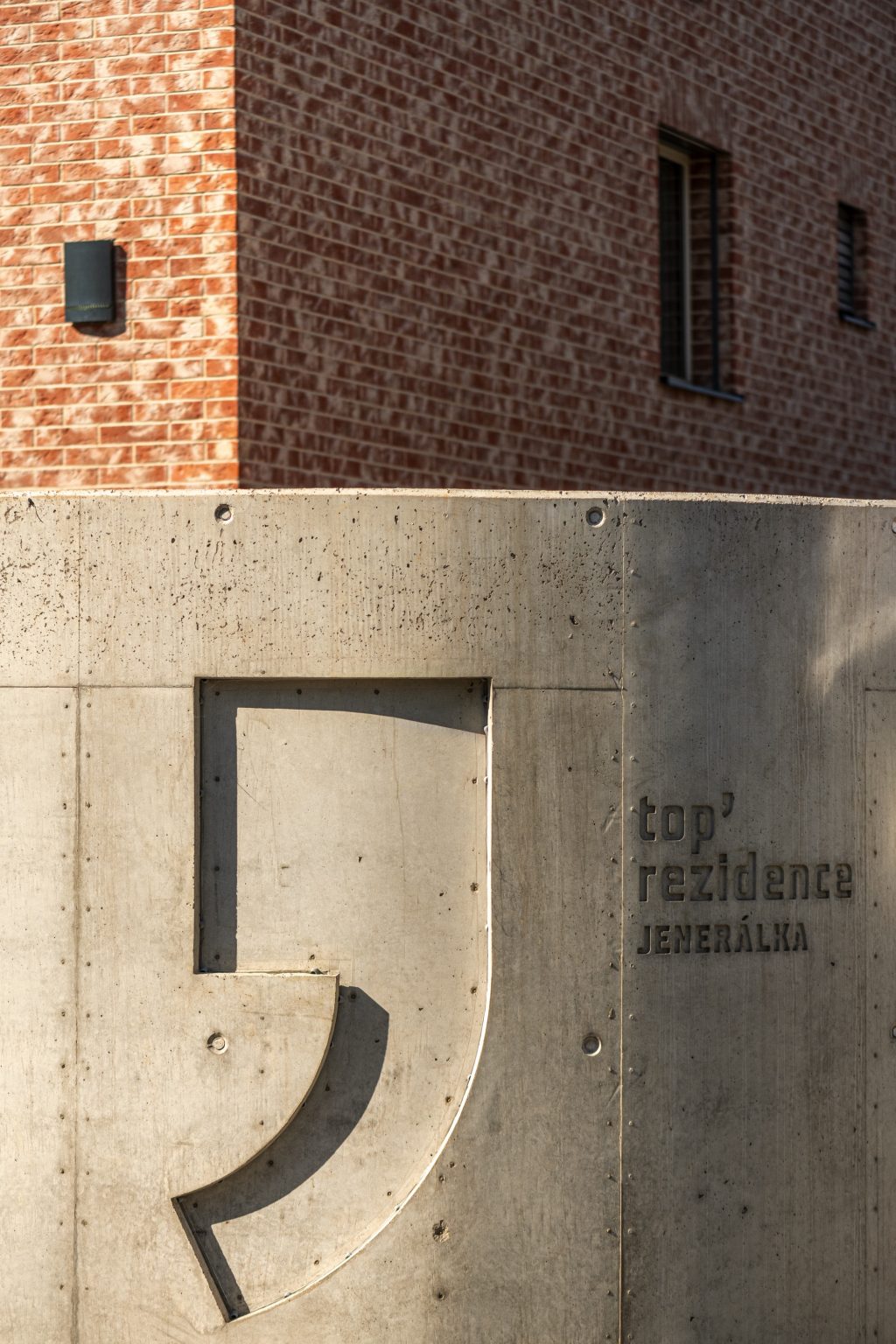 TOP JENERALKA-104-Edit