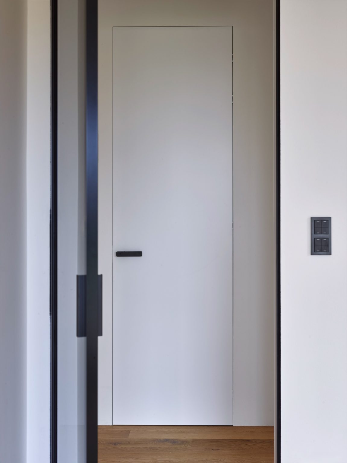 VILLA GALLERY - pohled na typické interiérové dveře